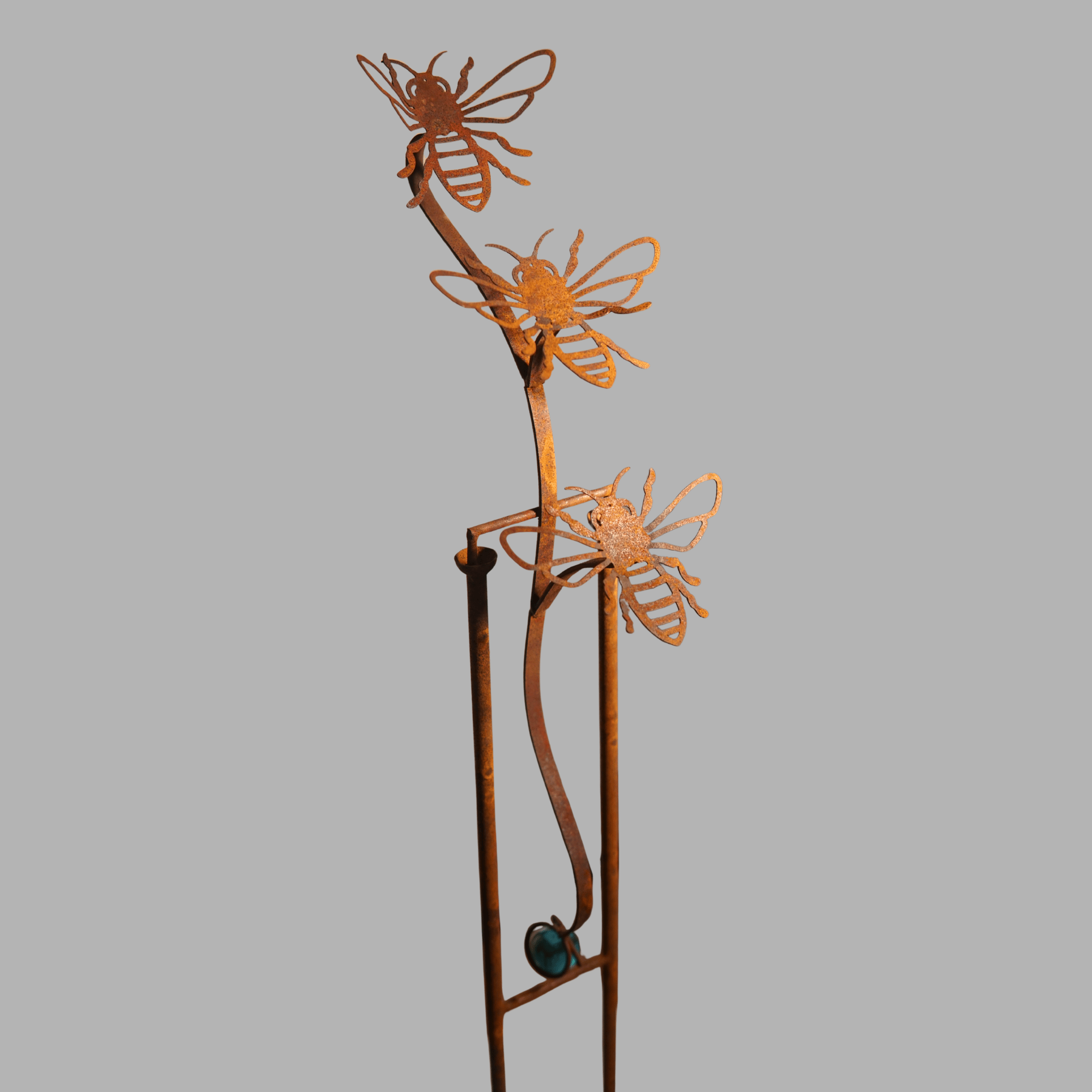 W3560-Bee- Rocking stake of Bee with glass ball