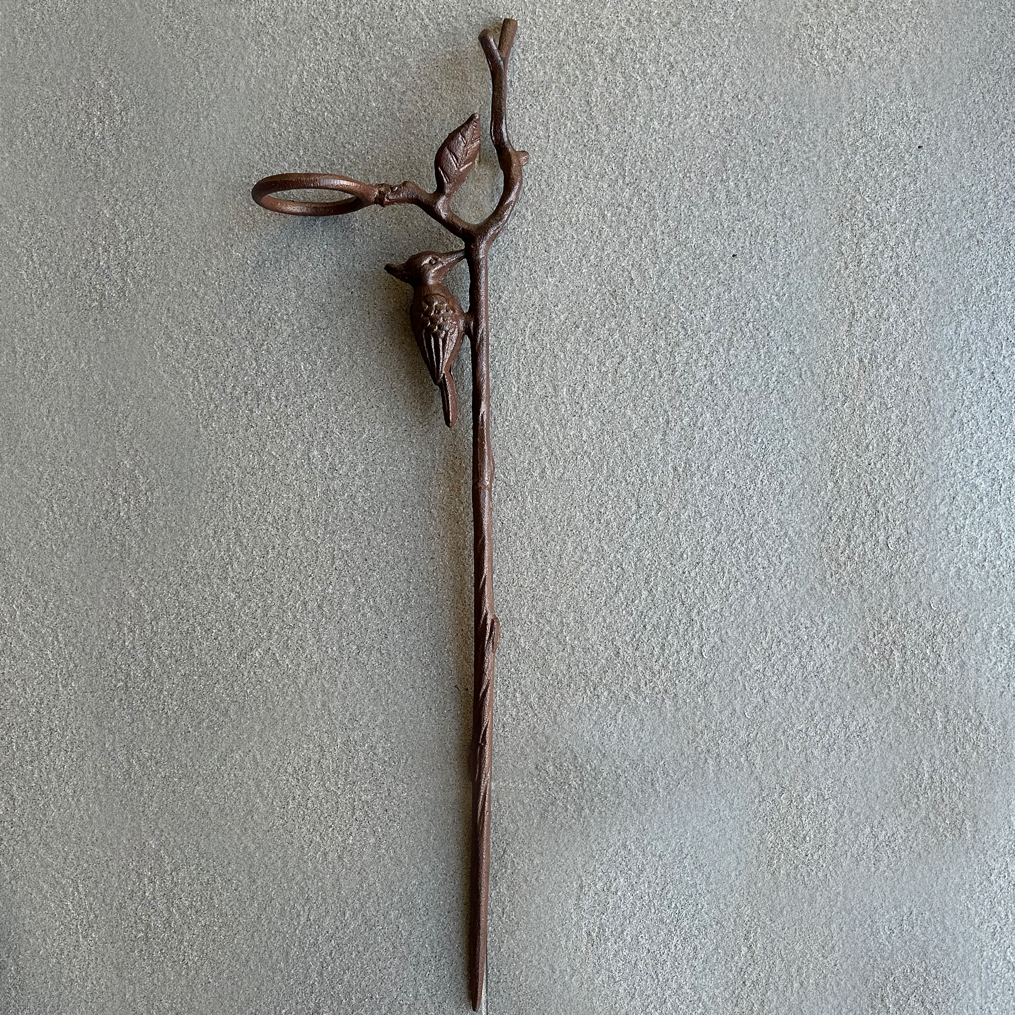Cast Iron Rain Gauge Stake - Bird with large rain gauge - YW-CIRG-012