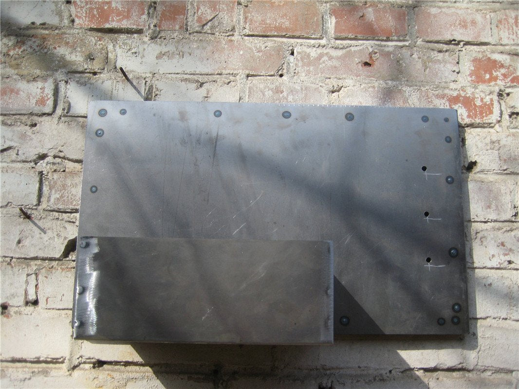 LU0259 Square planter rust finish